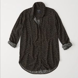 Abercrombie gray leopard bf shirt